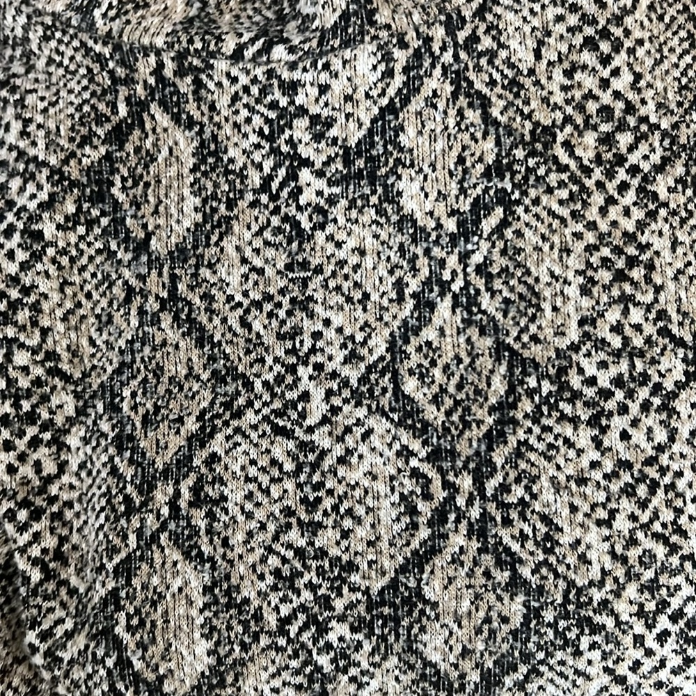 Zara Snake Print Mockneck Cropped Sweater - Picture 3 of 3